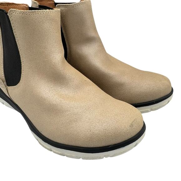 Strive Chelsea Neutral Tan Silver Sheen Pull On Lightweight Comfort Ankle Boots - Picture 9 of 12